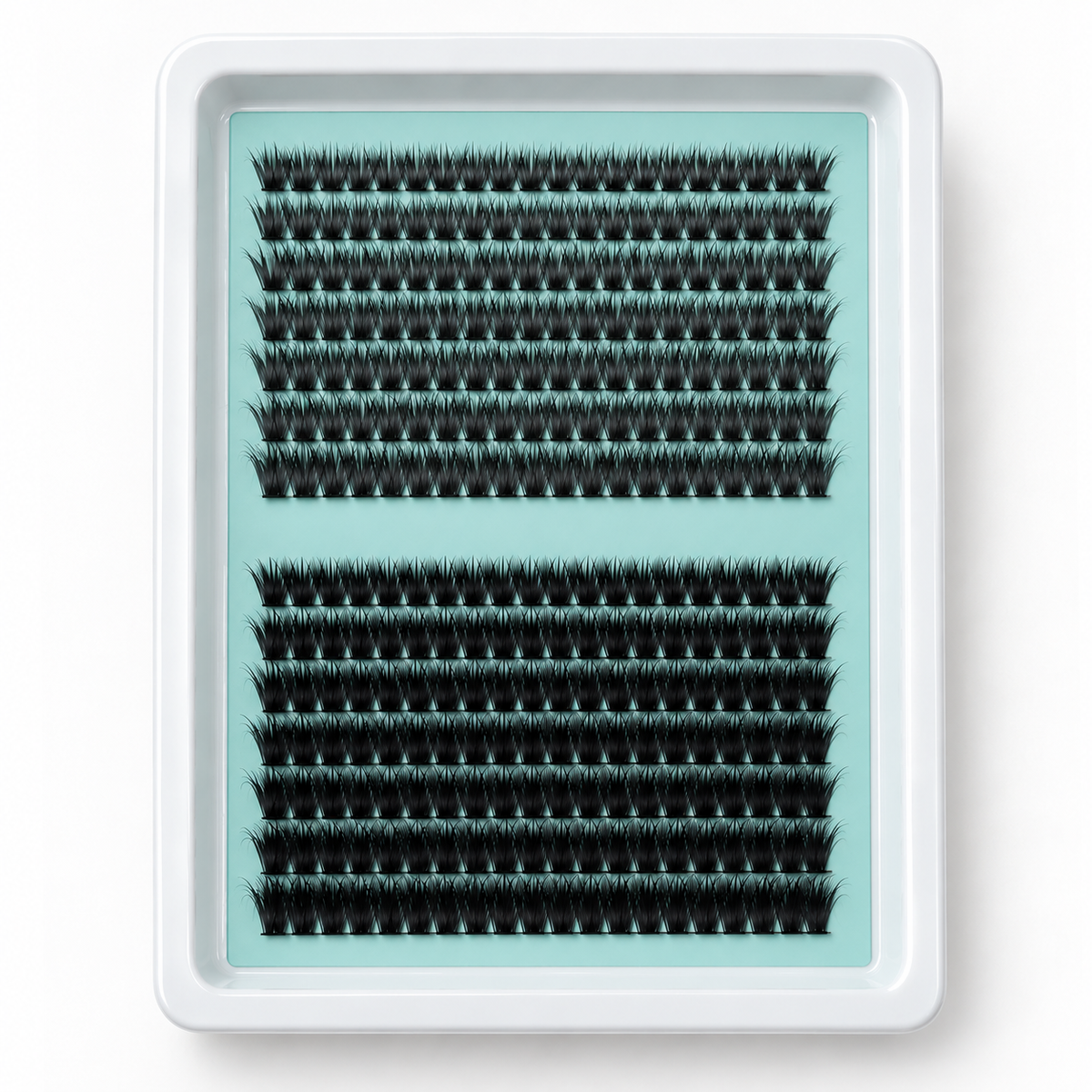 Amoura Signature Lash Clusters